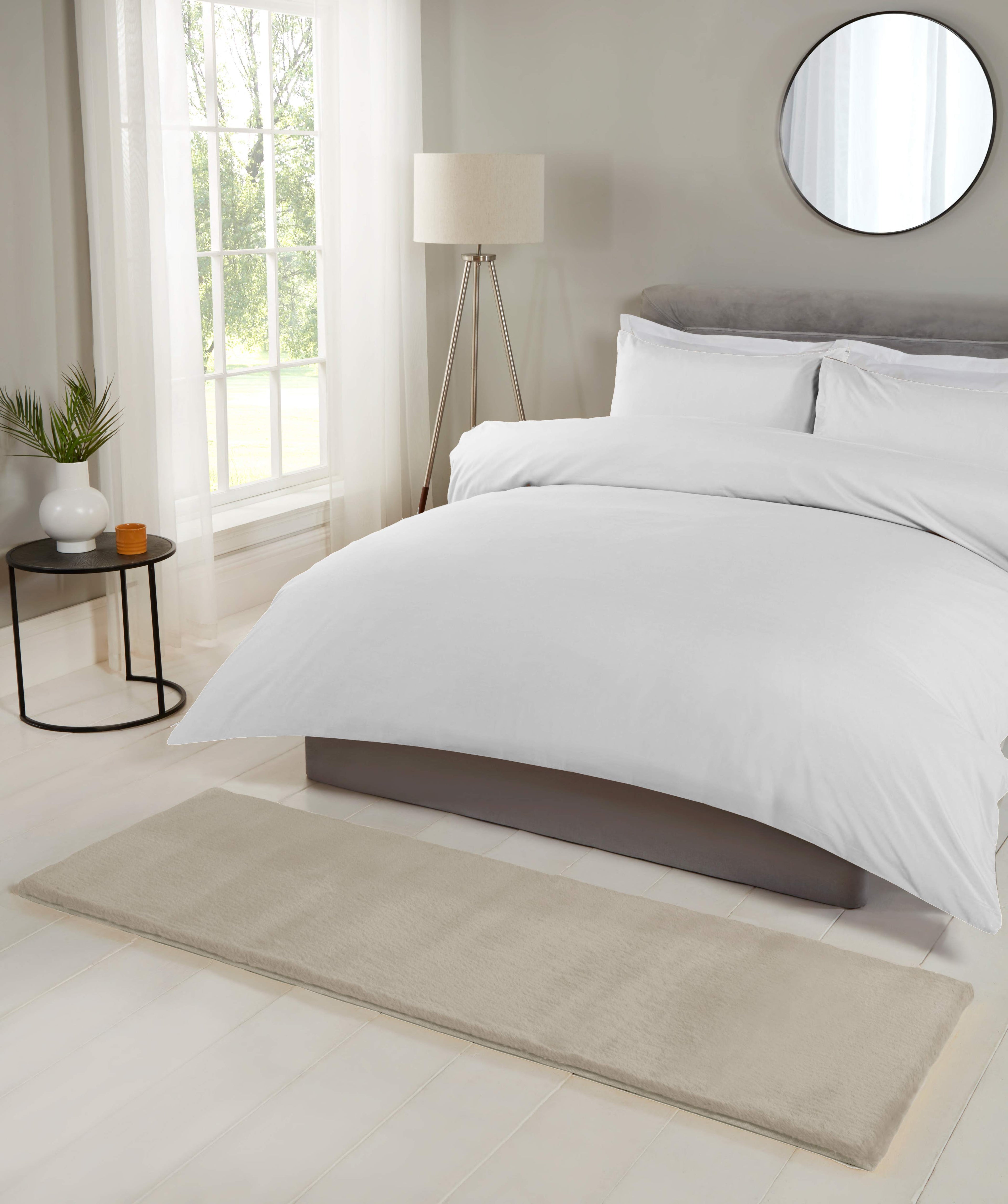 LUXE FAUX FUR RUG PLAIN NATURAL